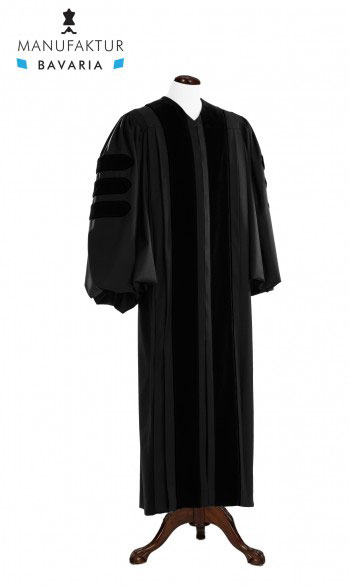 Deluxe Black Clergy / Pulpit Robe - MANUFAKTUR BAVARIA royal regalia